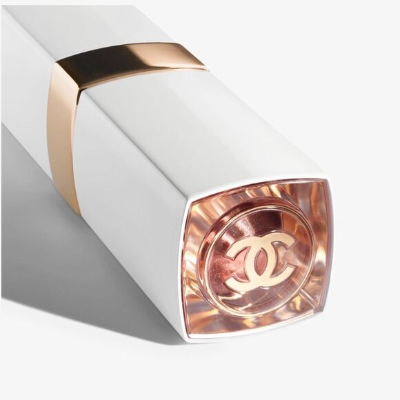 CHANEL BEAUTY BUNDLE~LARGE VELOUR POUCH, TINTED LIP BALM & HYDRA BEAUTY BALM - Picture 9 of 16